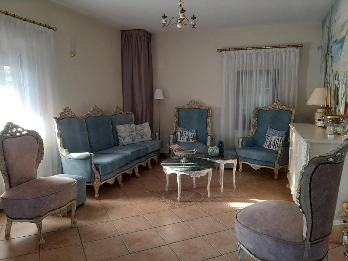 Vintage Home Никити Экстерьер фото